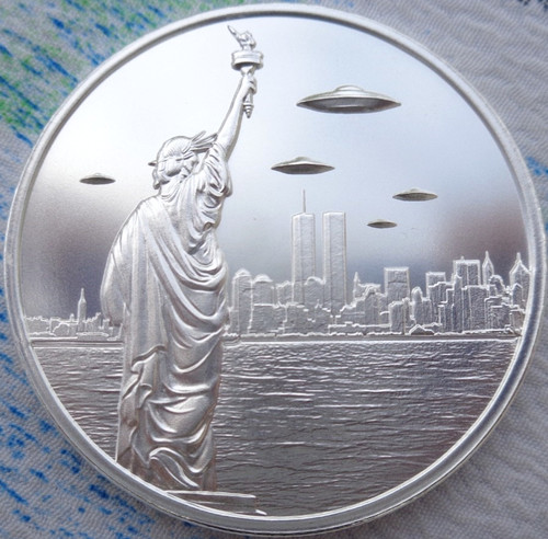 Oncia ufo over nyc con - oncia,