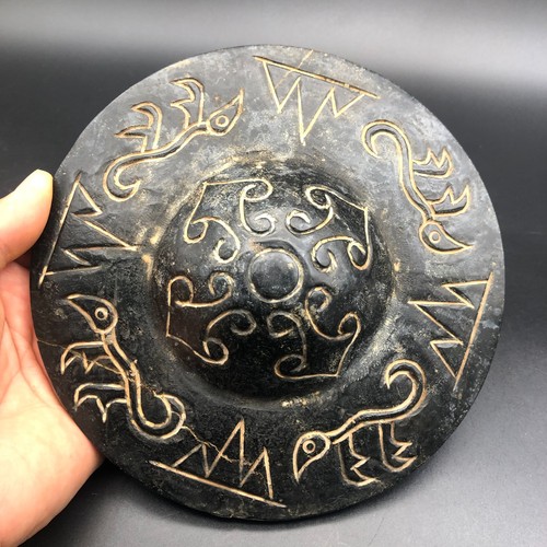 Vecchia statua astronave ufo - astronave,